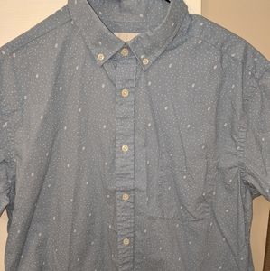 Short sleeve button down
